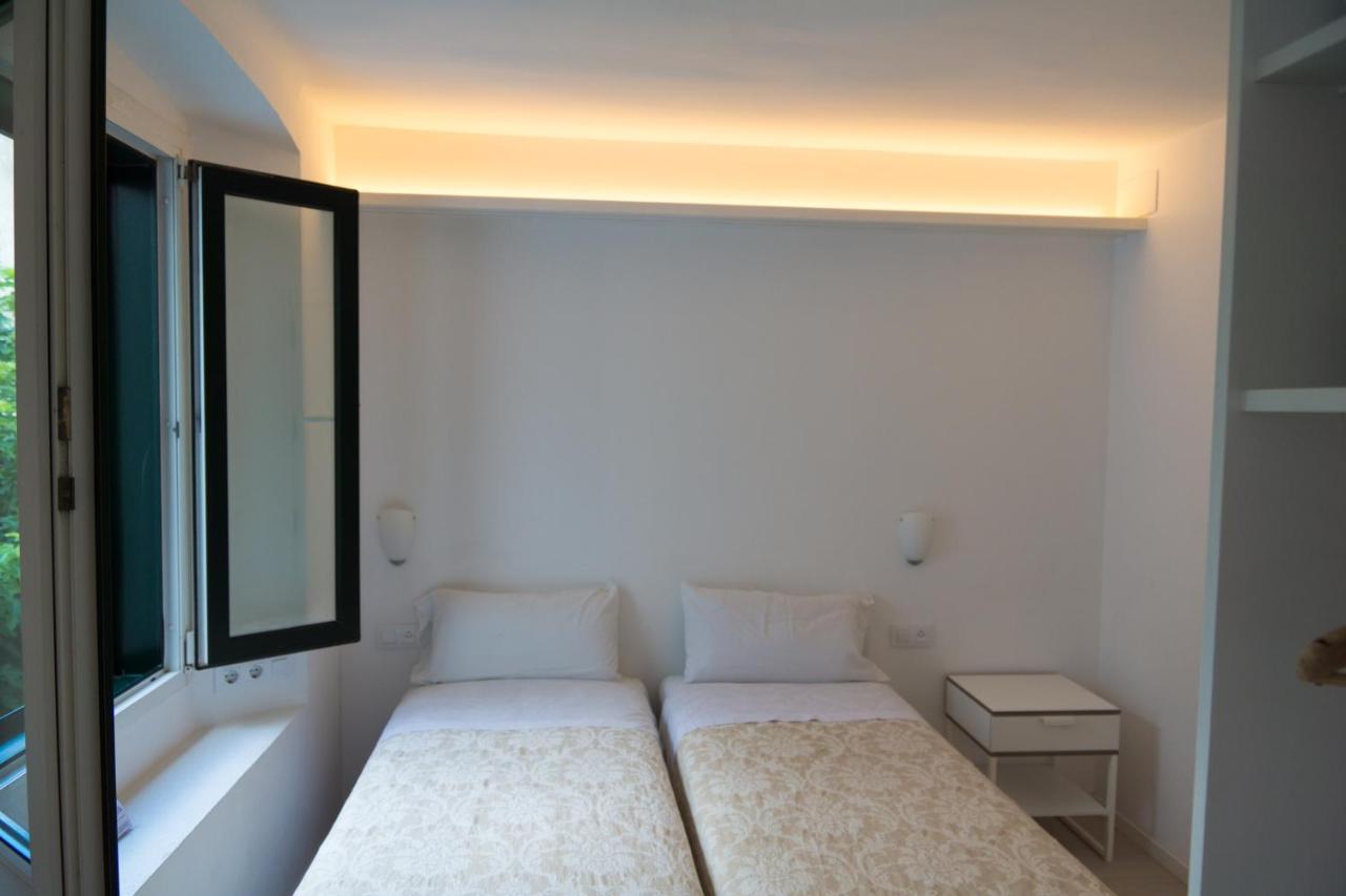 Hostal Marina Cadaqués Kültér fotó