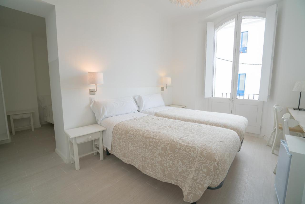 Hostal Marina Cadaqués Kültér fotó